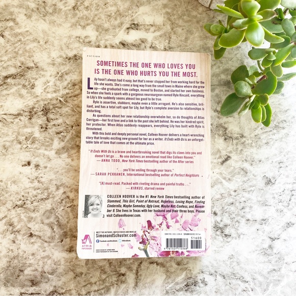 It Ends With Us Colleen Hoover Paperback - Picture 3 of 3